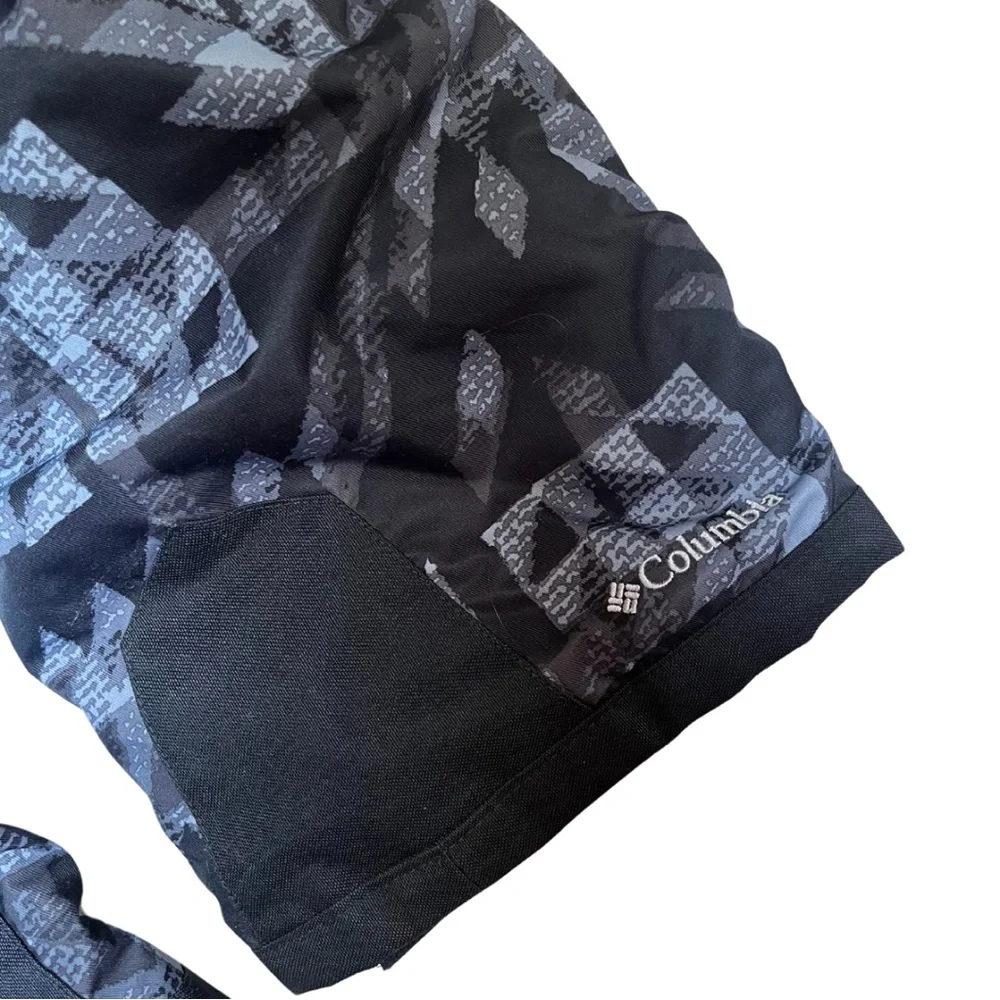 Columbia Omni-Tech™ Youth Snow Pants Medium – Geometric Print